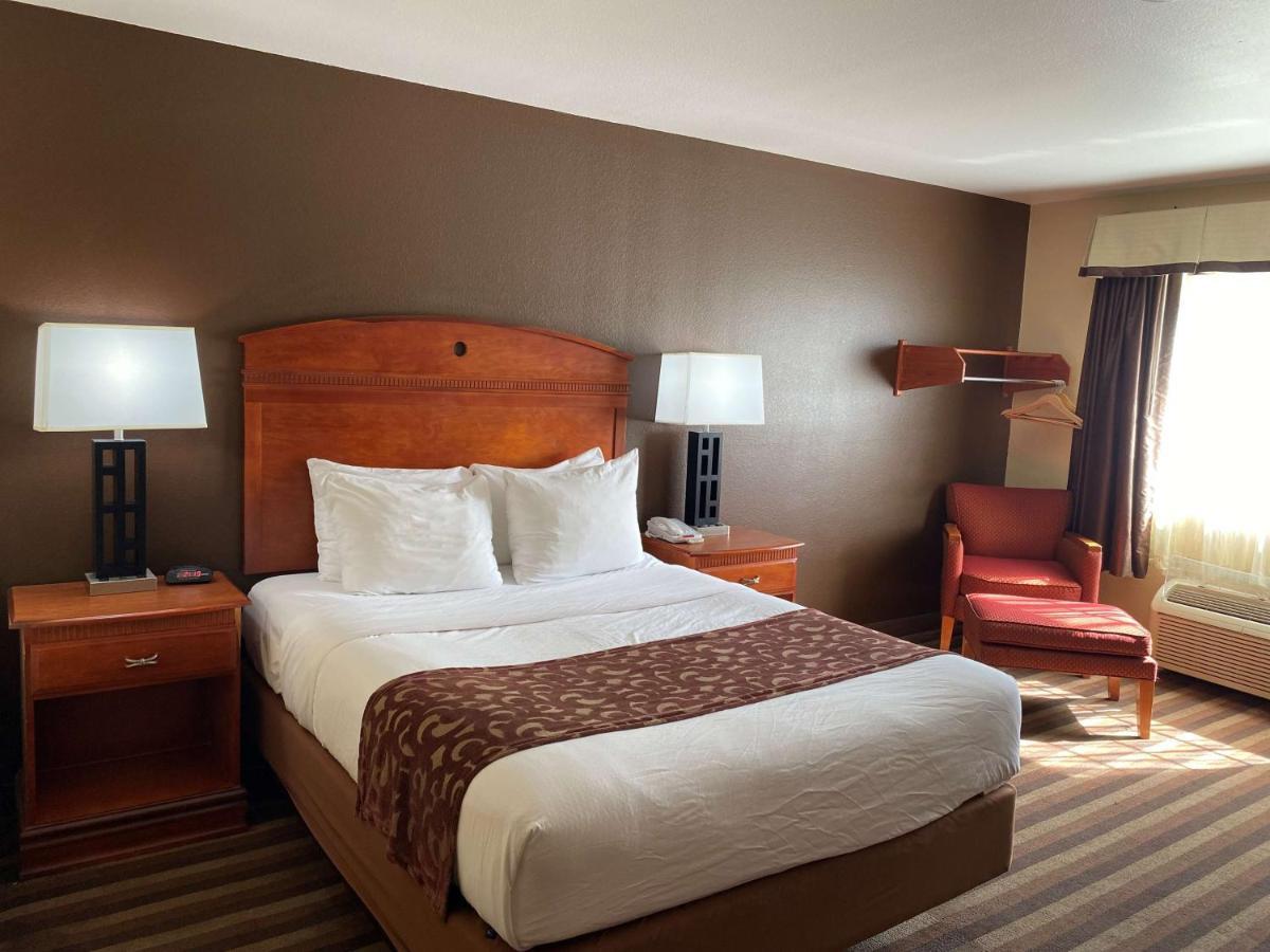 Best Western Manhattan Inn Zewnętrze zdjęcie