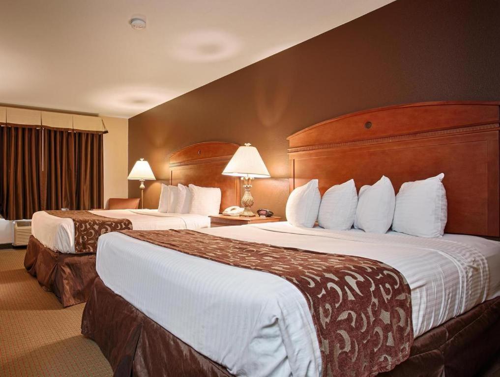 Best Western Manhattan Inn Zewnętrze zdjęcie