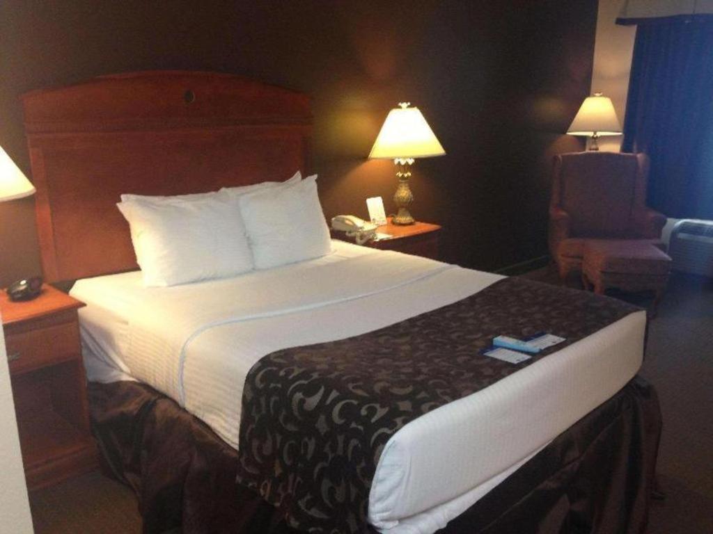 Best Western Manhattan Inn Zewnętrze zdjęcie
