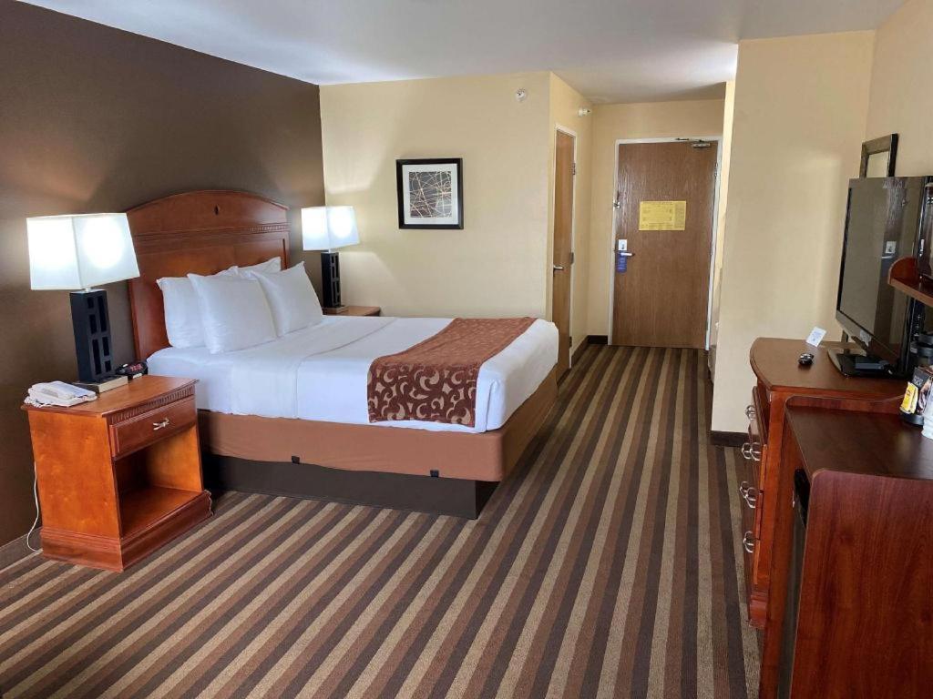 Best Western Manhattan Inn Zewnętrze zdjęcie