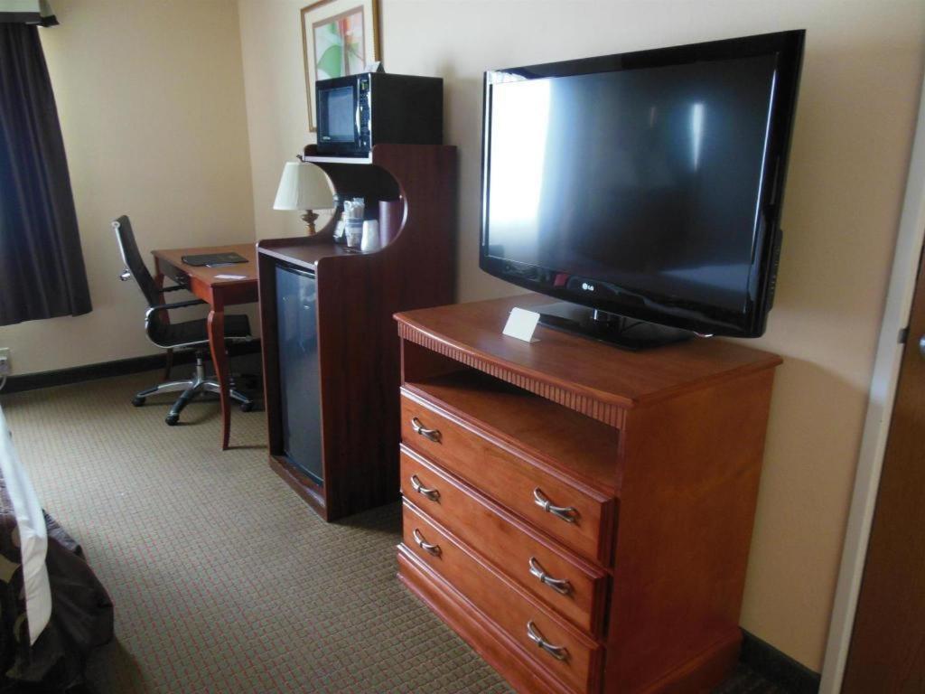 Best Western Manhattan Inn Zewnętrze zdjęcie