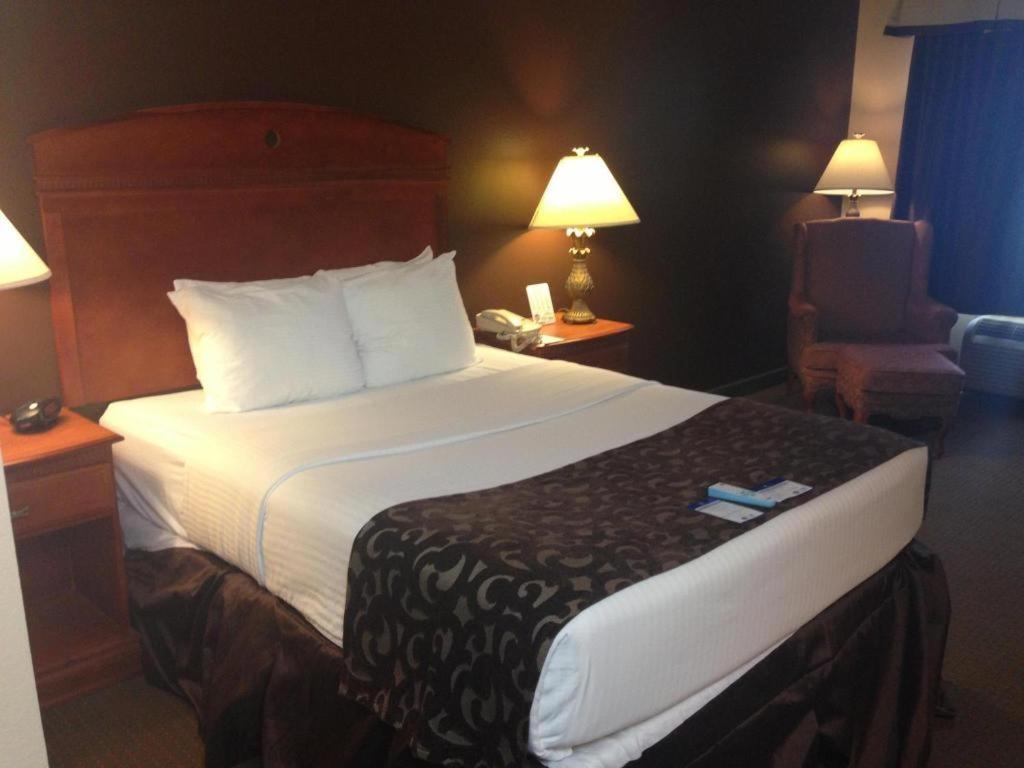 Best Western Manhattan Inn Zewnętrze zdjęcie