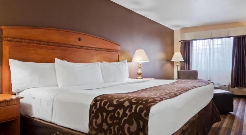 Best Western Manhattan Inn Zewnętrze zdjęcie